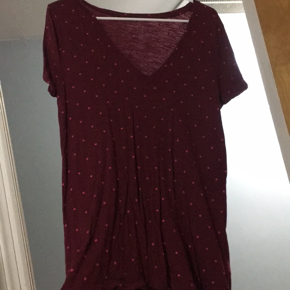 Women’s v neck t shirt